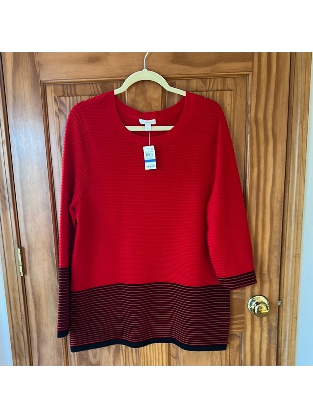 Red and Black Boxy Ribbed 3/4 Sleeve Sweatshirt - Picture 2 of 8